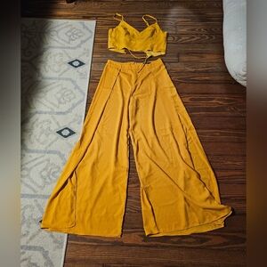 Lulu's Wide Leg Pant with Lace-up Top - Size Large